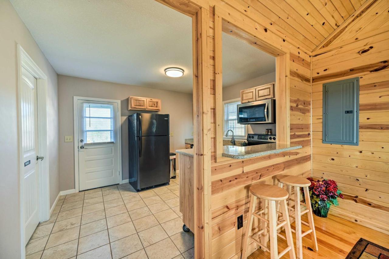 הוילה Breathtaking Elkin Getaway With Vineyard Views! מראה חיצוני תמונה